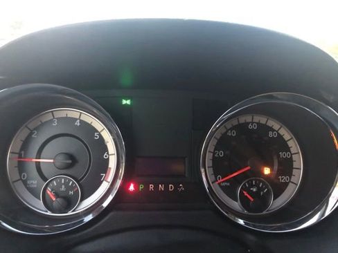 Used 2020 Dodge Grand Caravan SE image 29