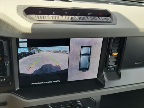 Used 2023 Ford Bronco Badlands w/ Sasquatch Package AWD/4WD image 26