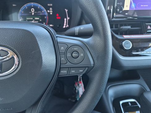 Used 2026 Toyota Corolla LE image 22