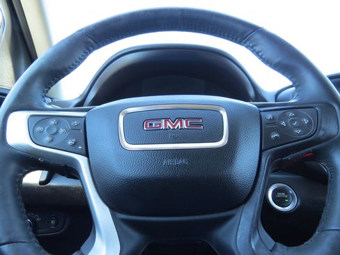 Used 2018 GMC Terrain SLT w/ Preferred Package image 21