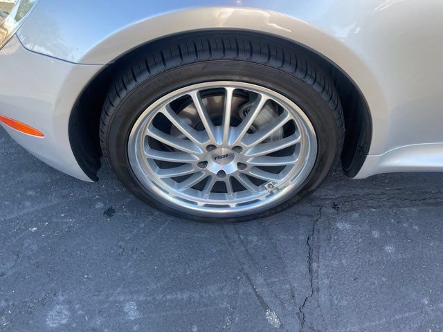 Used 2006 Lexus SC 430 Convertible RWD image 18
