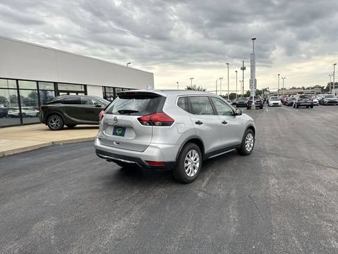 Used 2017 Nissan Rogue S FWD image 5
