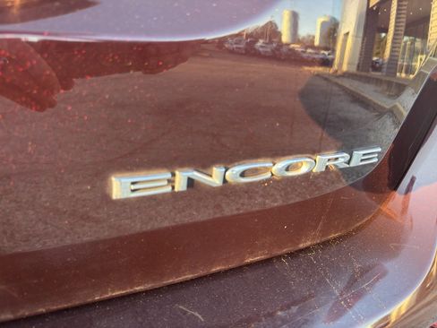 Used 2018 Buick Encore Preferred image 34