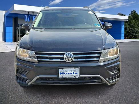 Used 2018 Volkswagen Tiguan SE w/ Panoramic Sunroof Package image 28
