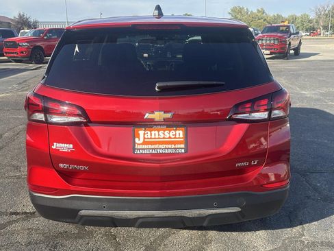 Used 2024 Chevrolet Equinox LT w/ LPO, Floor Liner Package image 5