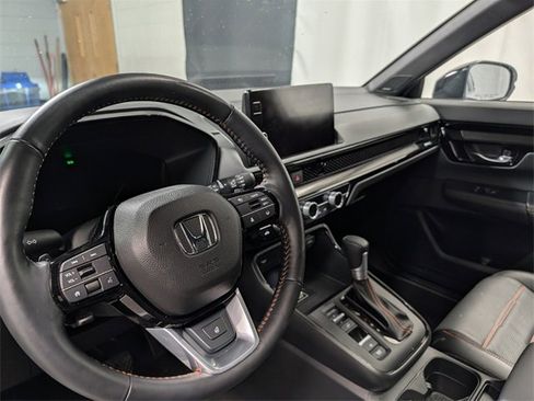 Used 2025 Honda CR-V Sport Touring image 18