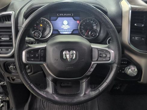 Used 2019 RAM 1500 Laramie AWD/4WD image 10