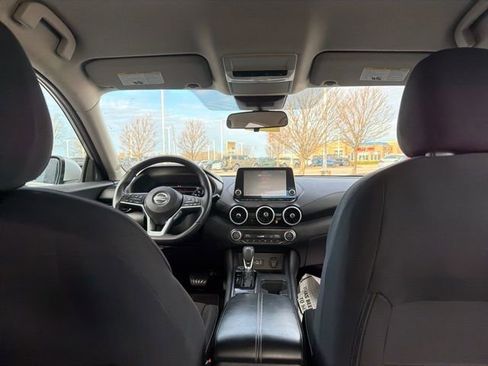 Used 2020 Nissan Sentra SV image 15