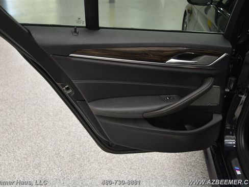 Used 2019 BMW 540i w/ M Sport Package RWD image 40