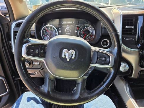 Used 2019 RAM 1500 Laramie AWD/4WD image 3