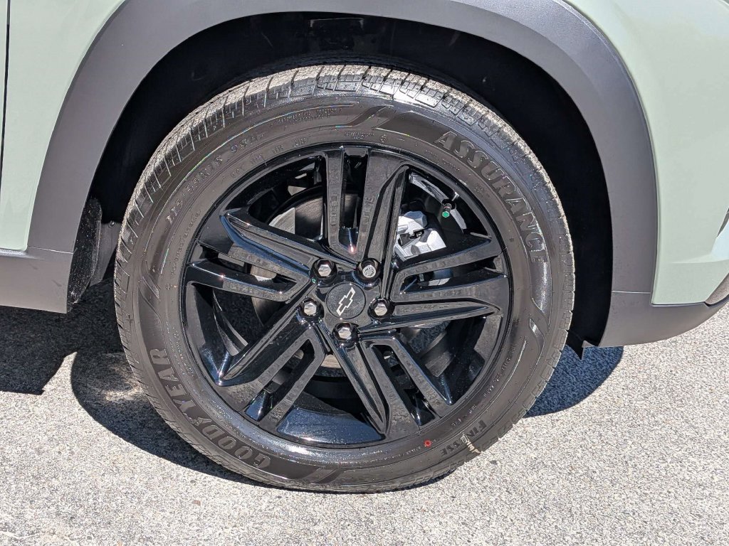 New 2026 Chevrolet Trax ACTIV w/ Driver Confidence Package FWD image 14
