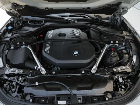Used 2026 BMW 740i xDrive AWD/4WD image 19