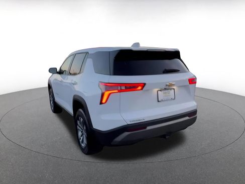 Used 2025 Chevrolet Equinox LT image 11