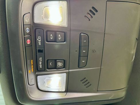 Used 2017 Cadillac XT5 Luxury w/ Driver Awareness Package image 30