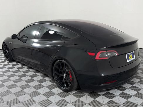 Used 2018 Tesla Model 3 Long Range RWD image 7