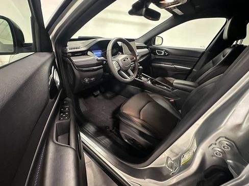 Used 2026 Jeep Compass Limited AWD/4WD image 19