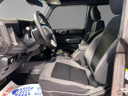 Used 2025 Ford Bronco Big Bend image 9