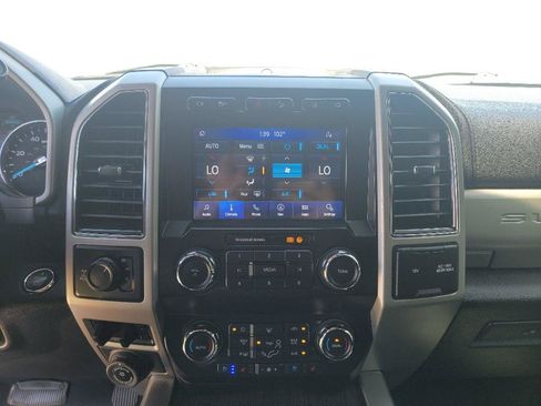 Used 2020 Ford F350 Lariat w/ Lariat Ultimate Package AWD/4WD image 20