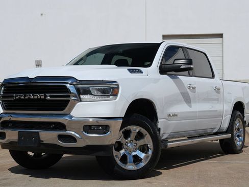 Used 2019 RAM 1500 Big Horn RWD image 2