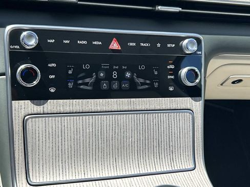 New 2027 Genesis GV80 2.5T Prestige AWD/4WD image 34