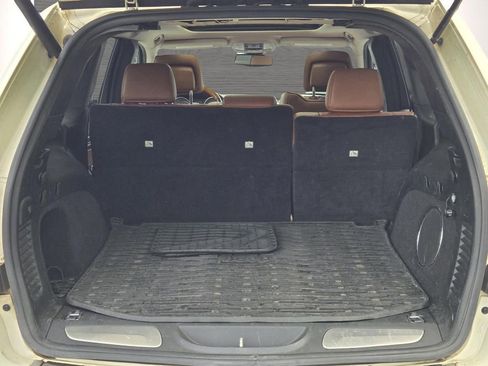 Used 2012 Jeep Grand Cherokee Overland AWD/4WD image 11