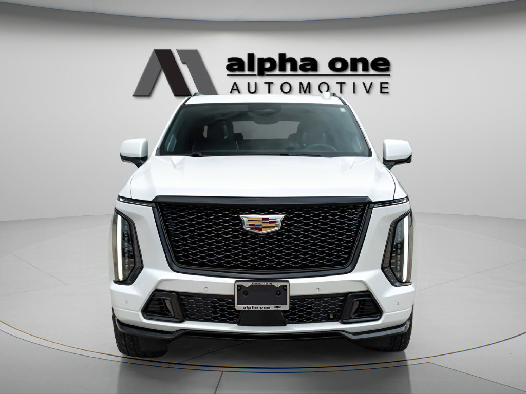 Used 2025 Cadillac Escalade ESV V AWD/4WD image 3