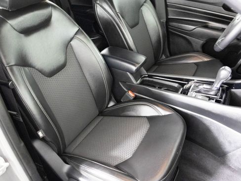 Used 2023 Jeep Compass Altitude image 41