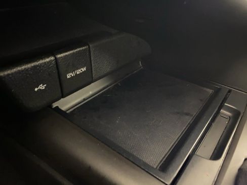 Used 2023 Toyota Camry SE image 23