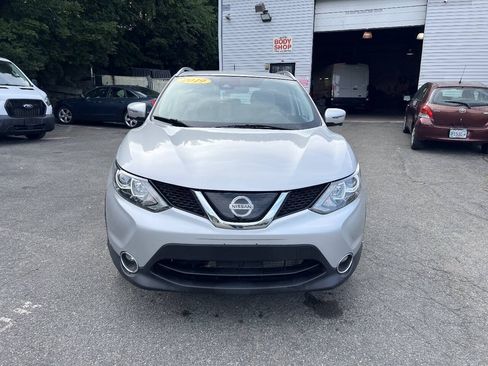 Used 2019 Nissan Rogue Sport SV w/ Technology Package AWD/4WD image 4