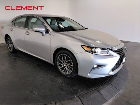Used 2017 Lexus ES 350 image 4