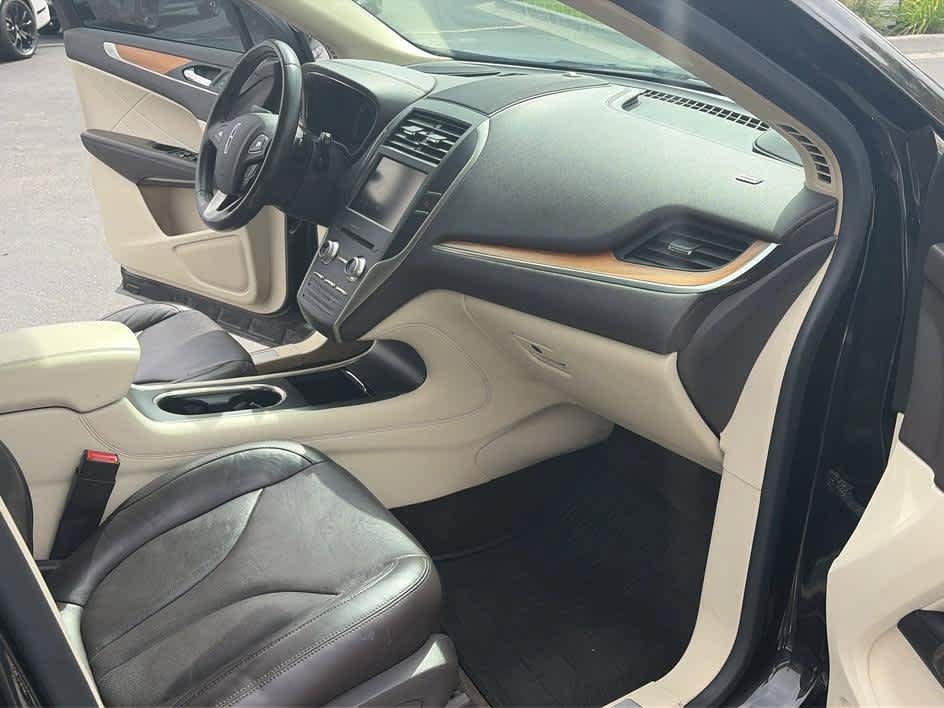 Used 2015 Lincoln MKC AWD w/ Equipment Group 102A Reserve image 29