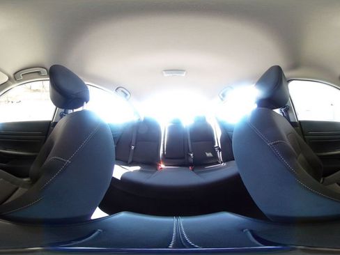 Used 2025 Nissan Altima 2.5 SV image 42