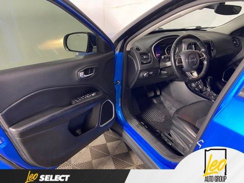 Used 2020 Jeep Compass Latitude AWD/4WD image 11