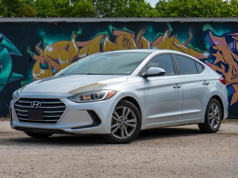 Used 2018 Hyundai Elantra SEL FWD image 5