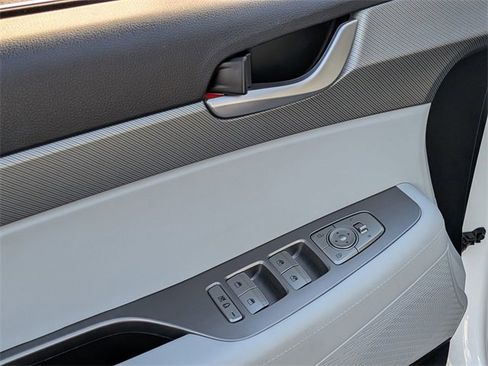 Used 2023 Hyundai Palisade SE image 9