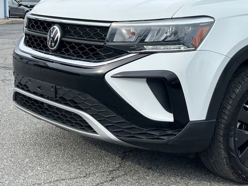 Used 2022 Volkswagen Taos S w/ IQ Drive S Package image 8