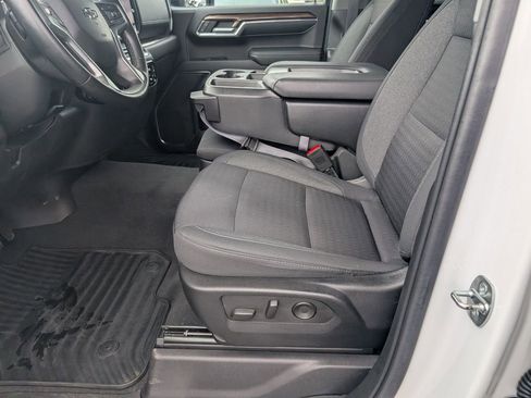 Used 2023 Chevrolet Silverado 1500 RST w/ Z71 Off-Road Package AWD/4WD image 11