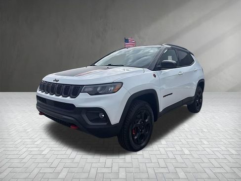 Used 2023 Jeep Compass Trailhawk w/ Trailhawk Convenience Group image 2