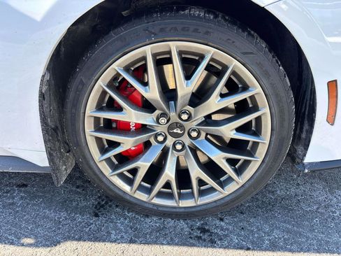 Used 2024 Ford Mustang GT Premium image 32