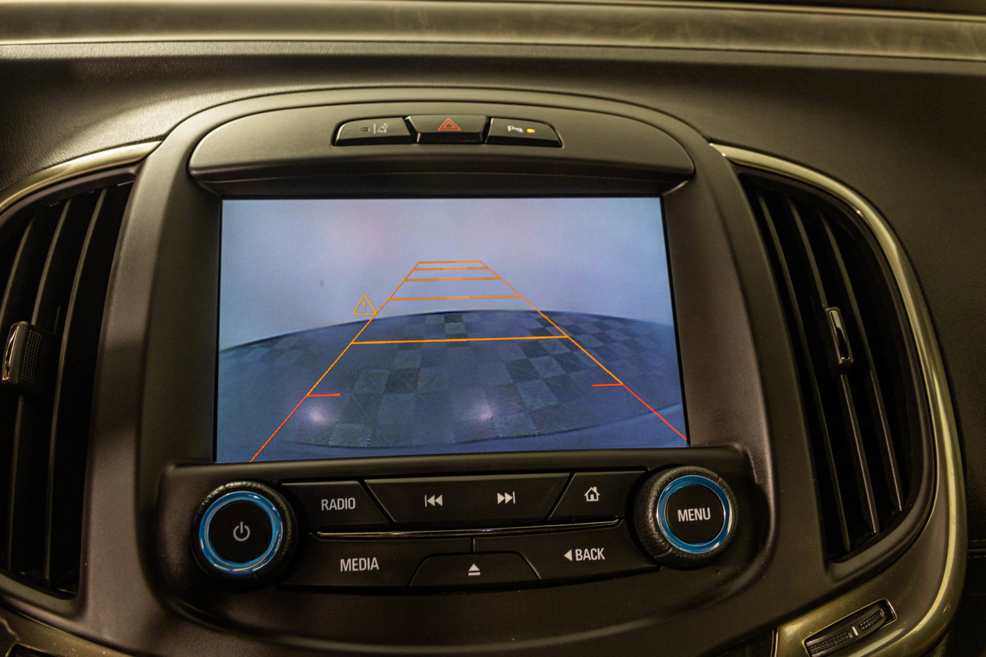 Used 2015 Buick LaCrosse Leather FWD image 9