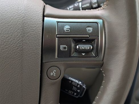 Used 2014 Lexus GX 460 image 19