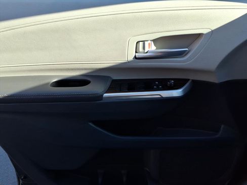 Certified 2024 Toyota Sienna XLE image 20