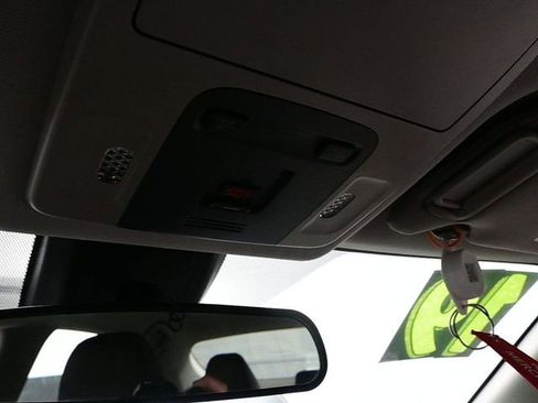 Used 2019 Toyota Camry LE image 21