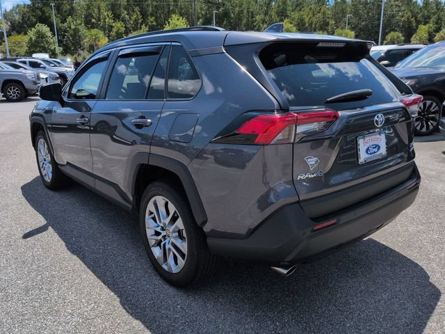 Used 2023 Toyota RAV4 XLE Premium AWD/4WD image 6