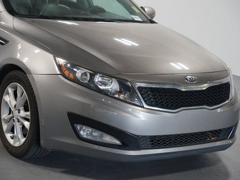 Used 2013 Kia Optima EX w/ Premium Pkg FWD image 4