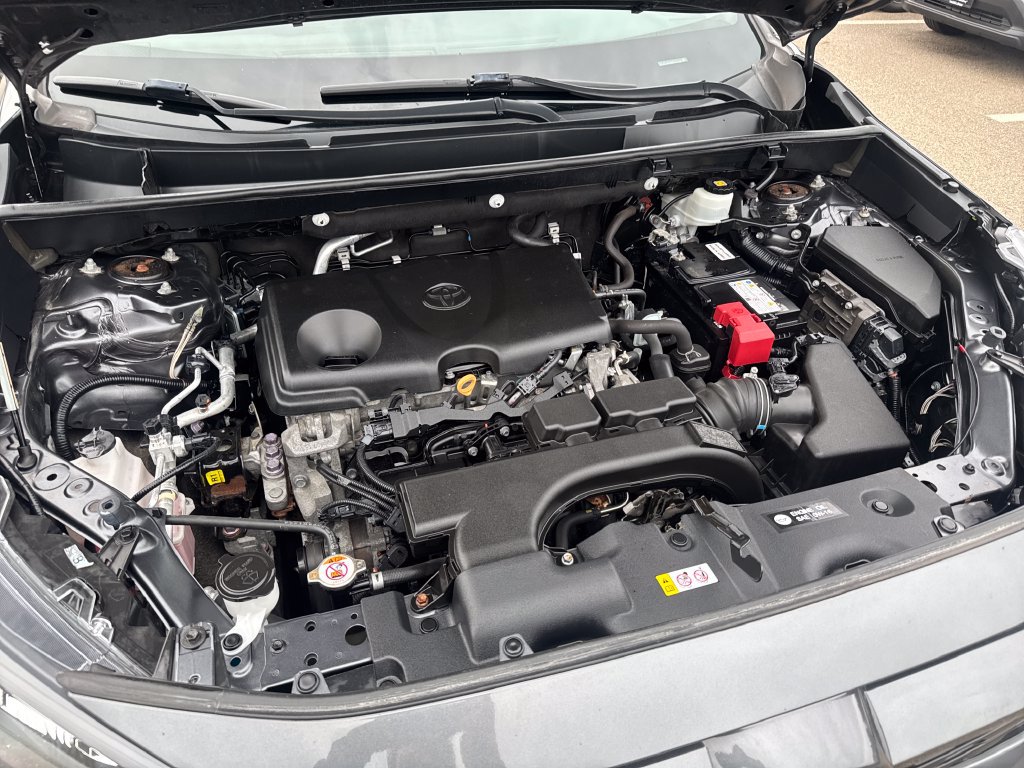 Used 2021 Toyota RAV4 LE AWD/4WD image 46