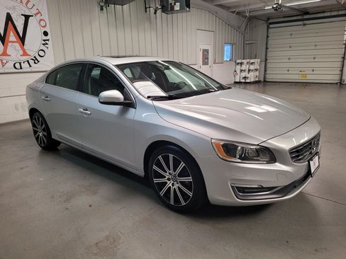 Used 2016 Volvo S60 T5 Inscription Platinum AWD/4WD image 10