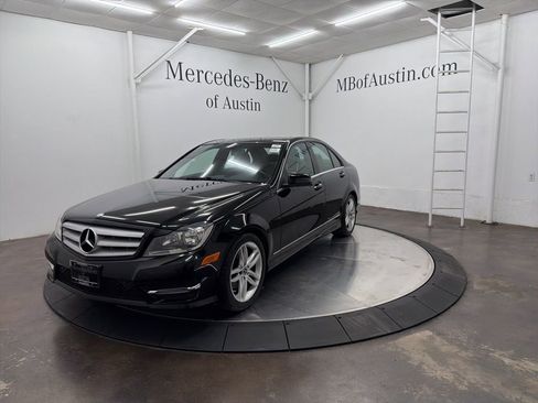 Used 2013 Mercedes-Benz C 250 Sedan image 3