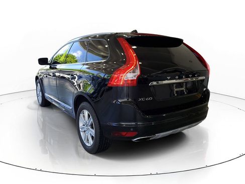 Used 2016 Volvo XC60 T5 Premier w/ Proximity Package FWD image 4