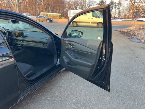 Used 2025 Honda Accord SE image 27